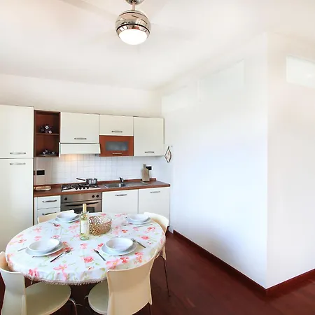 Sara By Interhome Apartman